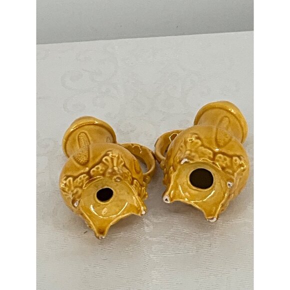 Vintage Loma Ceramic Salt & Pepper Shakers Set With Handles And Ornate Design Mi - Picture 4 of 4